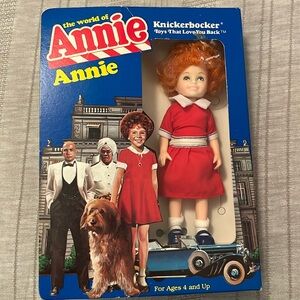 Vintage 1982 Annie Doll. With box in excellent condition.